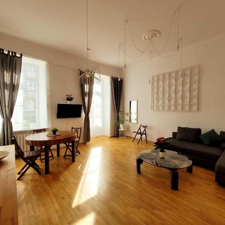 Przytulne Apartamenty W Centrum Warszawy Lok 2 Варшава Екстериор снимка